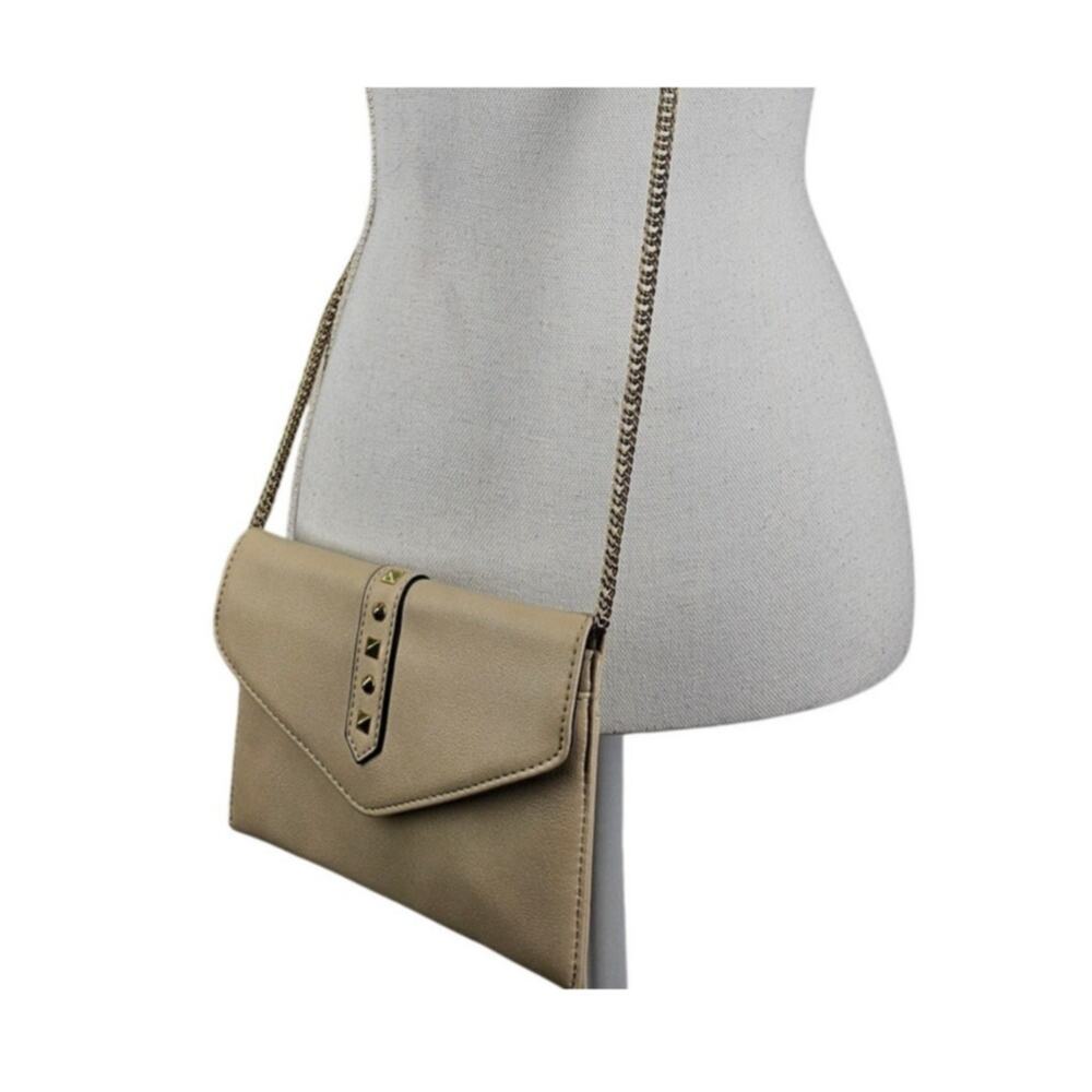 DANIELLE NICOLE SMALL SHOULDER PURSE – CREAM – STUDDED FLAP – GOLD CHAIN STRAP